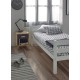 Dormitorio Juvenil fabricado en madera de pino con cama, mesita y estanterías Ref TA15